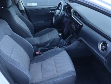 Toyota Auris II Hatchback 5d Facelifting 1.6 Valvematic 132KM 2018 Toyota Auris 1.6 Valvematic, Salon Polska, Klima, zdjęcie 8