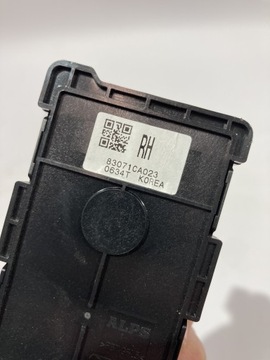 PŘEPÍNAČ SKEL ŘIDIČE GT86 12- BRZ