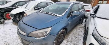 Opel Astra J Sports Tourer Facelifting 1.4 Turbo ECOTEC 120KM 2015 Opel Astra 2015r. 1.4 Benzyna. Uszkodzony prawy bok. Jezdzi. 1.4 Benzyna