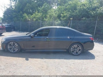 BMW Seria 7 G11-G12 2020 BMW Seria 7 750i xDrive 2020 4.4l 4.4 Benzyna 523KM, zdjęcie 2
