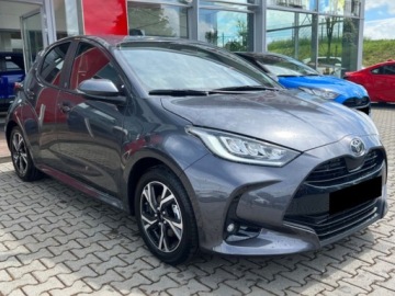 Toyota Yaris IV Hatchback Facelifting 1.5 Hybrid Dynamic Force 116KM 2026 Style 1.5 hybrid 116KM | Podgrzewane fotele!, zdjęcie 2
