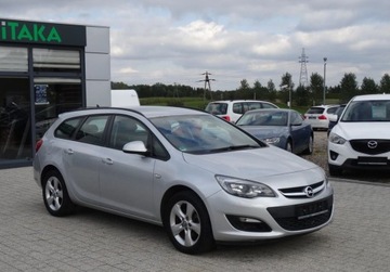 Opel Astra J Sports Tourer Facelifting 1.6 CDTI ecoFLEX 110KM 2015 Opel Astra 1.6 CDTI 110KM Okazja Sprowadzony Oplacony 1.6 Diesel 110KM, zdjęcie 1