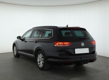 Volkswagen Passat B8 Variant 2.0 TDI 150KM 2014 VW Passat 2.0 TDI, Automat, Navi, Klima, zdjęcie 3