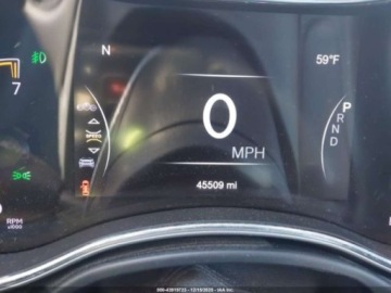 Jeep Grand Cherokee IV 2018 Jeep Grand Cherokee 2018 JEEP GRAND CHEROKEE ALTITUDE 4X2 3.6 Benzyna 293KM, zdjęcie 10