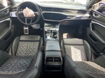 Audi A7 C8 2021 Audi S7 Sportback Audi S7 2.9 TFSI Prestige z 2021 roku od ubezpieczalni, zdjęcie 8
