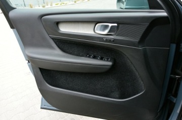 Volvo XC40 Crossover 1.5 T3 163KM 2020 Volvo XC 40 1,5 T3-163Km Full Led Skóra Grzanax4, zdjęcie 4