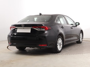 Toyota Corolla XII Sedan 1.5 VVT-i 125KM 2022 Toyota Corolla 1.5 VVT-i, Salon Polska, zdjęcie 4