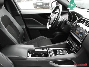 Jaguar F-Pace SUV 3.0 TDV6 300KM 2018 Jaguar F-Pace 3,0 D tylko 43t.km. R-SPORT 300KM kamera pdc 3.0 Diesel, zdjęcie 20