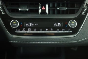 Toyota Corolla XII 2023 Toyota Corolla 1.8 Hybrid, Salon Polska, zdjęcie 11