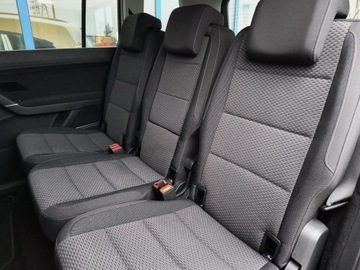 Volkswagen Touran III 1.5 TSI EVO 150KM 2023 Volkswagen Touran Comfortline 1.5 TSI 150KM DSG Sa, zdjęcie 8