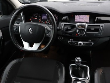 Renault Laguna III Grandtour Phase II 2.0 dCi 150KM 2012 Renault Laguna 2.0 dCi, Salon Polska, Navi, Xenon, zdjęcie 6