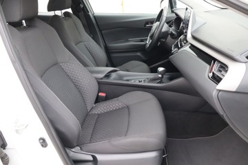 Toyota C-HR I Crossover Facelifting 1.8 Hybrid 122KM 2023 Toyota C-HR 1.8 Hybrid, Serwis ASO, Automat, zdjęcie 8