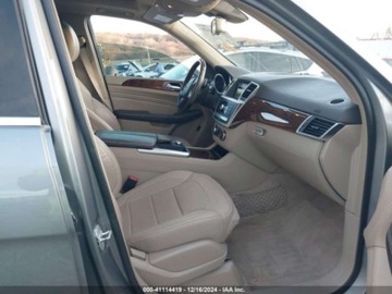 Mercedes Klasa M W166 2015 Mercedes-Benz ML 400 4Matic 2015 3.0l 3.0 Benzyna 329KM, zdjęcie 9