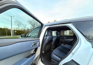 Land Rover Range Rover Velar SUV 2.0 SD4 240KM 2017 Land Rover Range Rover Velar Land Rover Range Rover Velar 2.0 SD4 R-Dynami, zdjęcie 22