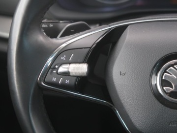 Skoda Octavia IV Liftback 1.0 TSI EVO 110KM 2020 Skoda Octavia 1.0 TSI e-tec, Salon Polska, zdjęcie 15