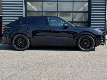 Porsche Cayenne III SUV Facelifting 3.0 353KM 2026 PORSCHE Cayenne Coupe Black Edition Suv 2.0 (353KM) 2026, zdjęcie 3