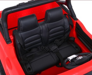 Автомобиль Toyota Hilux на аккумуляторе, красный, привод 4х4+MP3+LED