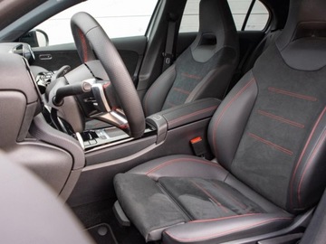 Mercedes Klasa A W177/V177 Hatchback Plug-In Facelifting 1.3 250e 218KM 2025 MERCEDES-BENZ A Klasa 250 e AMG Line 1.3 (218KM) 2025, zdjęcie 5