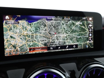 Mercedes CLA C118/X118 Shooting Brake Facelifting 1.3 200 163KM 2023 Mercedes CLA 200 automat full LED skóra/alcantara, zdjęcie 23