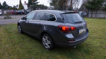 Opel Astra J Sports Tourer 1.4 Turbo ECOTEC 140KM 2011 Opel Astra super stan. Gwarancja. Polecam!!!, zdjęcie 8