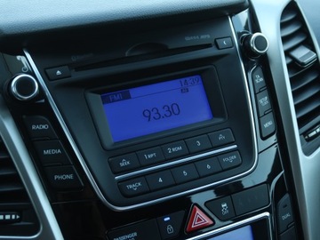 Hyundai i30 II Hatchback 3d 1.6 GDI 135KM 2014 Hyundai i30 1.6 GDI, Salon Polska, Klima, zdjęcie 11