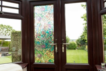 Оконная пленка для обновления стеклянных элементов ПВХ.