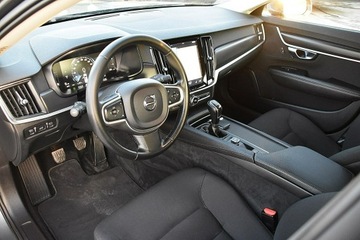 Volvo S90 II Sedan 2.0 D3 150KM 2019 Volvo S90 2,0D3 150KM Navi Alu Podg. Fotele Gwara, zdjęcie 4