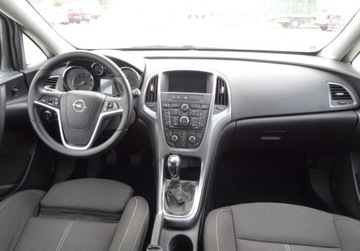 Opel Astra J Sports Tourer Facelifting 1.6 CDTI ecoFLEX 110KM 2015 Opel Astra 1.6 CDTI 110KM Okazja Sprowadzony Oplacony 1.6 Diesel 110KM, zdjęcie 15