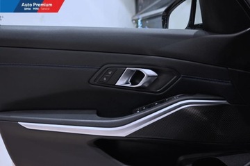 BMW Seria 3 G20-G21 Limuzyna Facelifting 2.0 318d 150KM 2023 BMW Seria 3 318dFV23Fotele SportoweAdaptacyjne Reflektory LED 2.0 150KM, zdjęcie 7