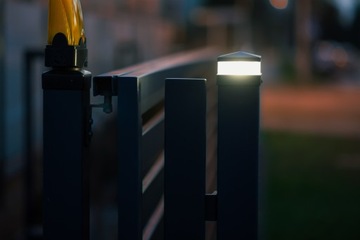 LAMPA LED NA SŁUP OGRODZENIA 100mm RAL 7016 +BIAŁY