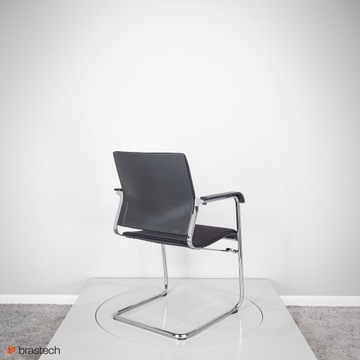 Wilkhahn KB33 черный офисный стул
