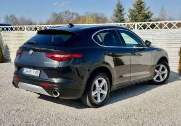 Alfa Romeo Stelvio SUV 2.0 Turbo 280KM 2018 Alfa Romeo Stelvio Alfa Romeo Stelvio 2.0 Turbo 16V AT8-Q4 Lusso 2.0 280KM, zdjęcie 2