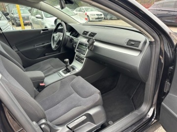 Volkswagen Passat B6 Variant 2.0 TDI-CR DPF 110KM 2010 Volkswagen Passat 2.0 TDI CR/Bogata wersja/HAK/, zdjęcie 16