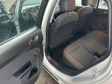 Opel Astra J Sports Tourer 1.7 CDTI ECOTEC 110KM 2011 Opel Astra 1.7 CDTI Caravan DPF Selection 110KM 2011r, zdjęcie 21