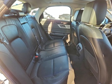 Jaguar XF II Sedan 3.0 V6 380KM 2016 Jaguar XF 2016 JAGUAR XF PRESTIGE 3.0 Benzyna 380KM, zdjęcie 9