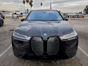BMW iX SUV 105.2kWh 523KM 2024 BMW iX 2024r., Xdrive50,, od ubezpieczalni Elektryczny 523KM, zdjęcie 1