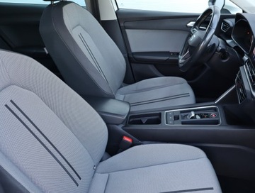 Seat Leon IV Sportstourer 2.0 TDI CR 150KM 2021 Seat Leon 2.0 TDI, Automat, Navi, Klima, zdjęcie 8