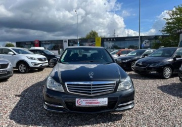 Mercedes Klasa C W205 Limuzyna 180 156KM 2013 Mercedes-Benz Klasa C Serwisowany 1.6 Benzyna 156KM, zdjęcie 5