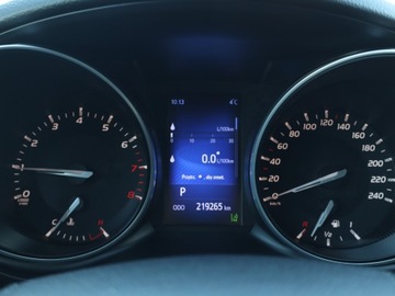 Toyota Avensis III Wagon Facelifting 2015 1.8 Valvematic 147KM 2017 Toyota Avensis 1.8 Valvematic, Salon Polska, zdjęcie 10