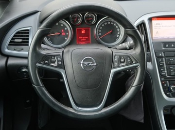 Opel Astra J GTC 1.4 Turbo ECOTEC 120KM 2015 Opel Astra 1.4 T, Navi, Klima, Tempomat, zdjęcie 15