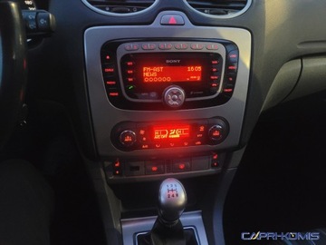 Ford Focus II Hatchback 5d 1.6 Duratec 100KM 2010 Ford Focus 1.6i Klimatronik I wlasciciel Bezwypadkowy 1.6 Benzyna 100KM, zdjęcie 10