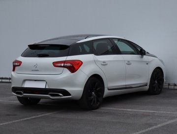 DS 5 Hatchback (Citroen) 2.0 HDi Hybrid4 200KM 2013 Citroen DS5 Hybrid4 Airdream, 197 KM, 4X4, zdjęcie 4