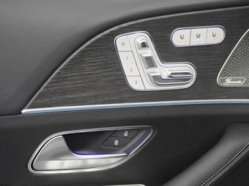 Mercedes GLE V167 SUV Facelifting 3.0 450d 367KM 2025 GLE Coupe 450 d 4-Matic AMG Line 3.0 (367KM) 2025, zdjęcie 10