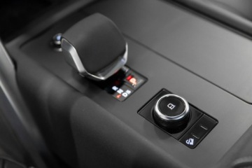 Land Rover Discovery V Terenowy Facelifting 3.0D I6 249KM 2024 Land Rover Discovery D250 Dynamic SE. 7-osobowy., zdjęcie 27