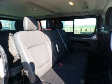 Renault Trafic III Furgon 1.6 Energy dCi 145KM 2017 Renault Trafic passenger 9 osobowy, zdjęcie 3