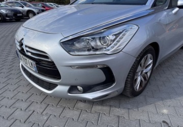 DS 5 Hatchback (Citroen) 2.0 HDi Hybrid4 200KM 2014 Citroen DS5 Bezwypadekserwisfull wersja4x4 2.0 Hybryda 200KM, zdjęcie 1