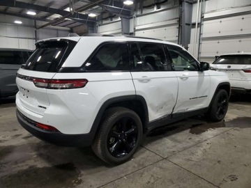 Jeep Grand Cherokee V 2024 Jeep Grand Cherokee Limited 2024 3.6l 3.6 Benzyna 293KM, zdjęcie 3