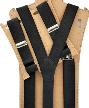 Черные подтяжки и повязки на рубашках официантов.