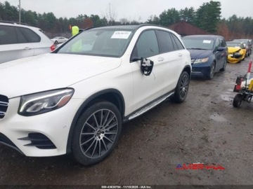 Mercedes GLC C253 2018 Mercedes-Benz GLC 2018 r., 2,0L GLC 300 4MATIC 2.0 Benzyna 241KM, zdjęcie 9