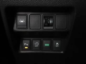 Nissan Qashqai II Crossover 1.6 dCi 130KM 2015 Nissan Qashqai automat navi klima auto kamera 360, zdjęcie 31